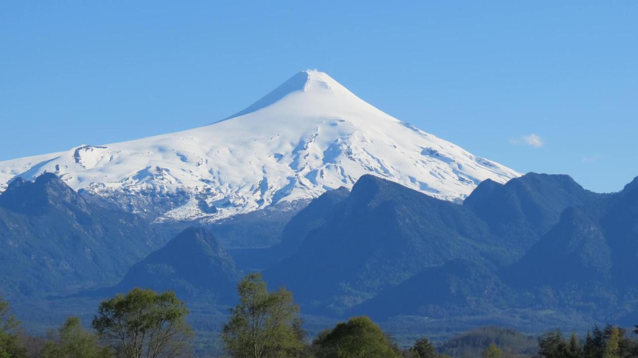 Caburgua Hermosa Vista Al Volcan, Senderos Del Bosque Chalet